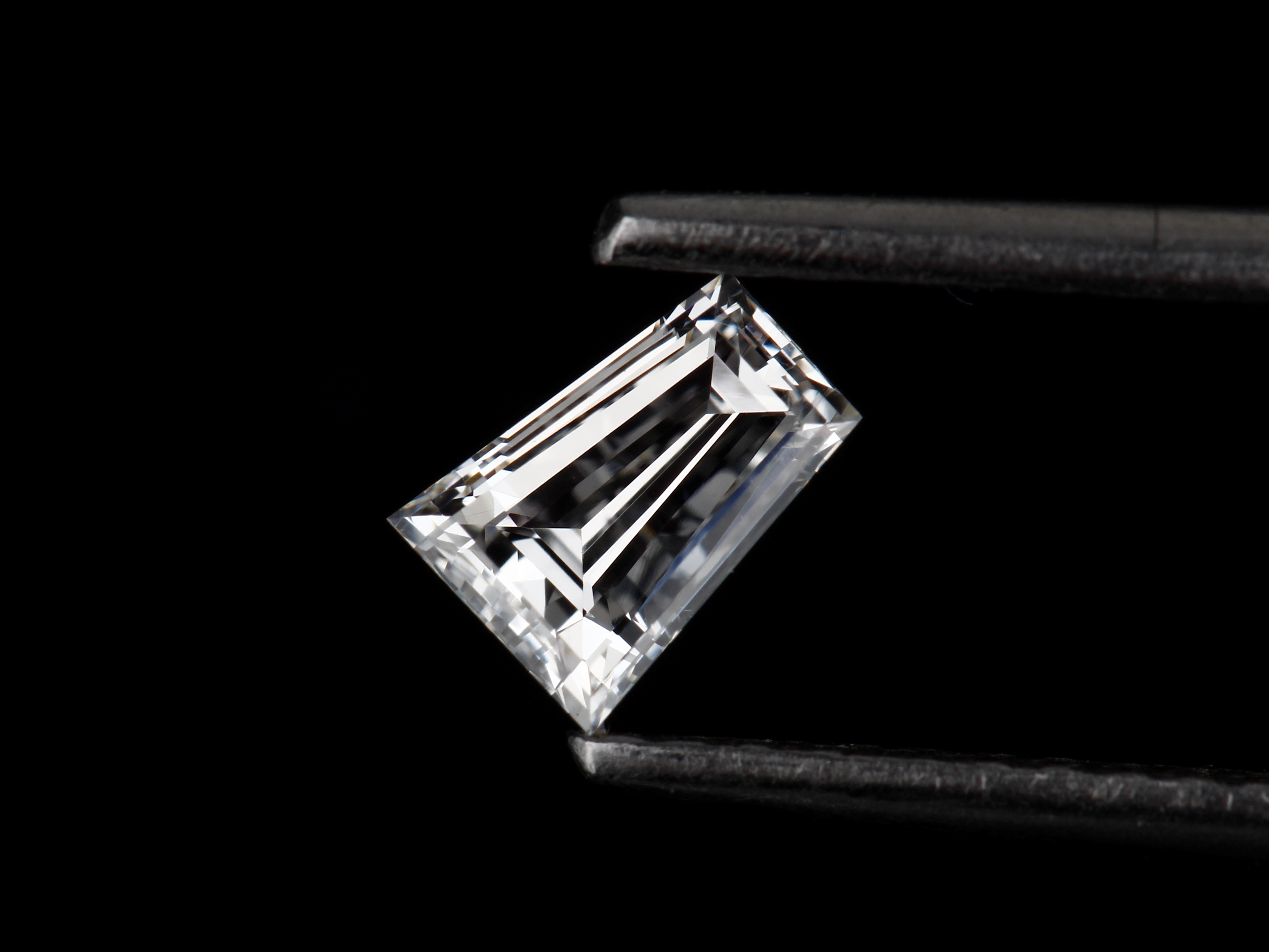 Taper Baguette Diamonds, Natural Loose VVS2 Clarity E/F Color, 0.33 Carat, 1pcs